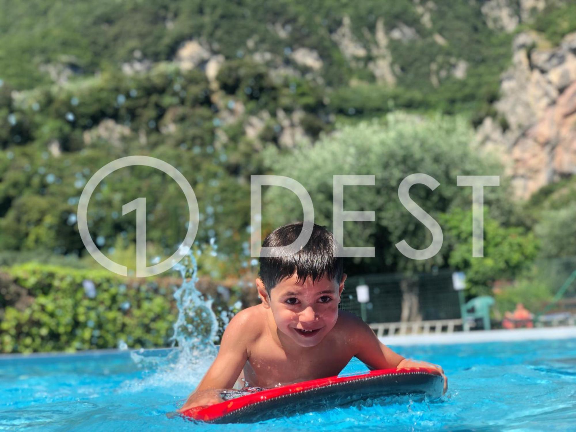 Waterfall & Pool Riva del Garda Exterior photo